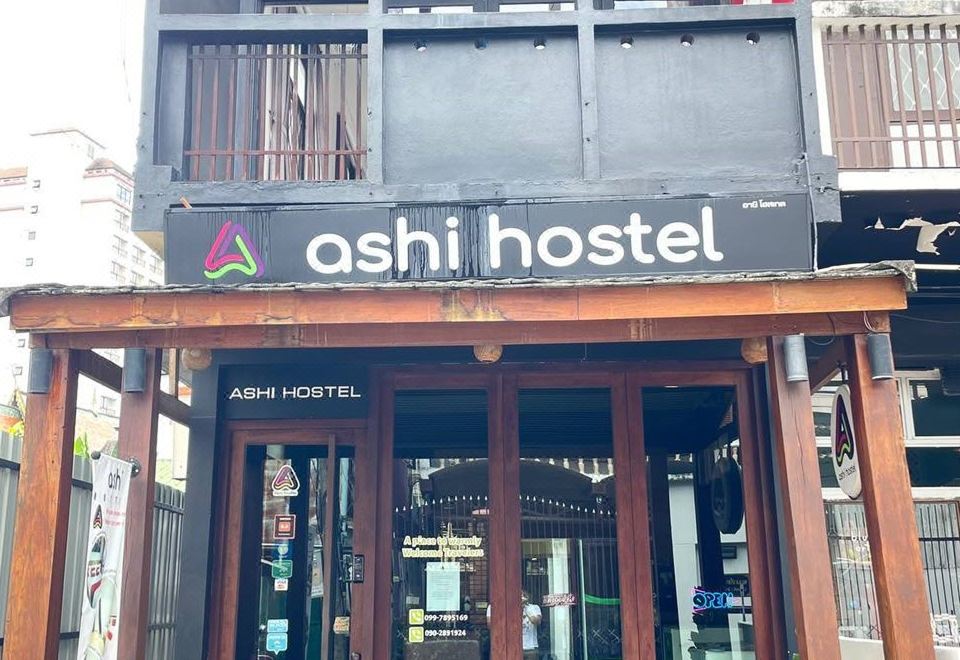 Ashi Poshtel