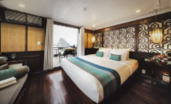 巴亞下龍遊輪 團洲住宿飯店