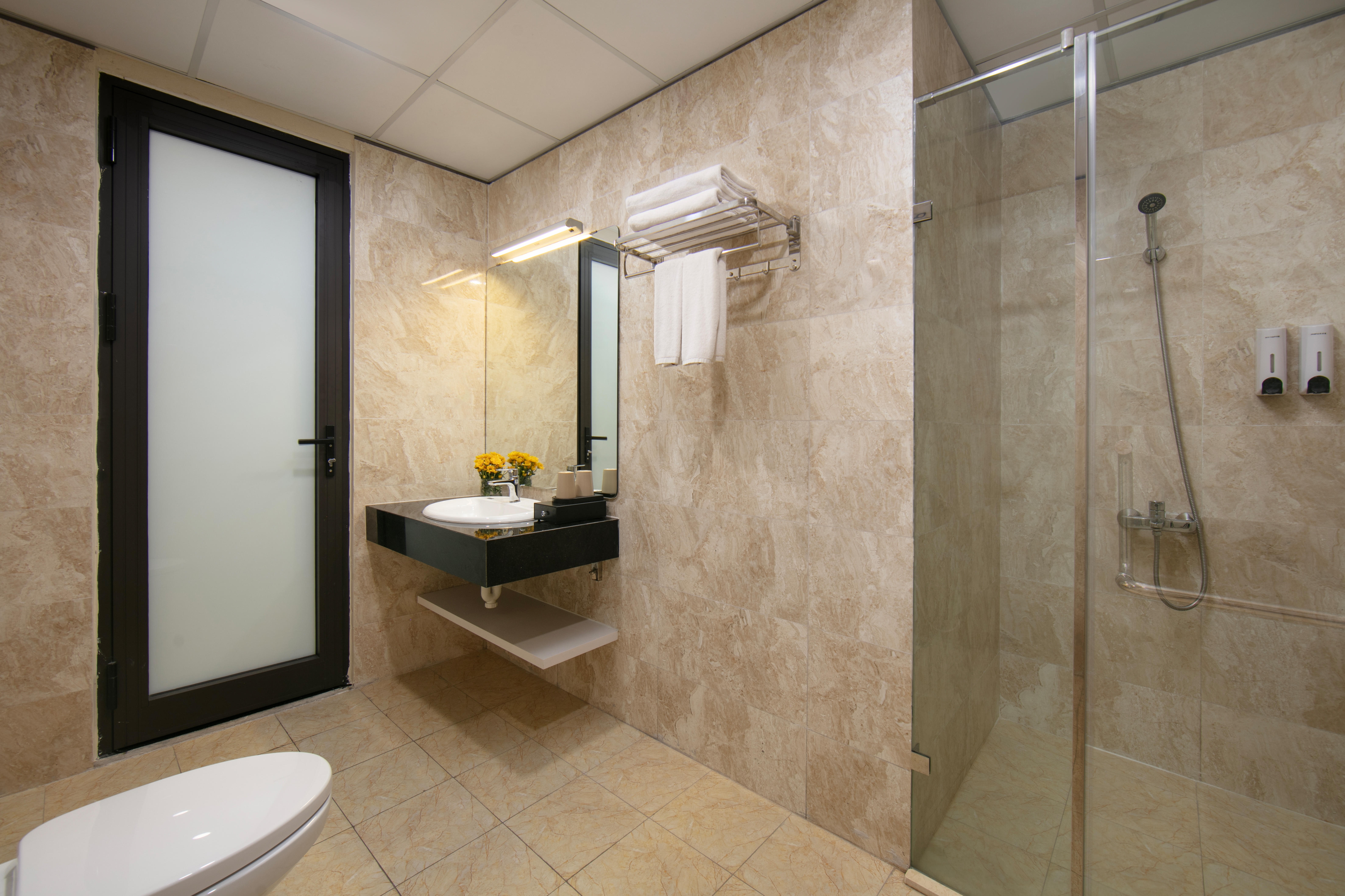 Fuji Hotel and Apartment  Cau Giay Номера Photos