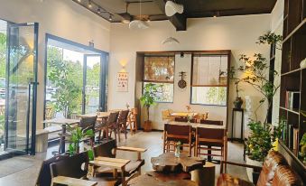 Foshan Shunfeng Xiaoyuan (Shunfengshan Park Overseas Chinese Town Happy Coast Store)