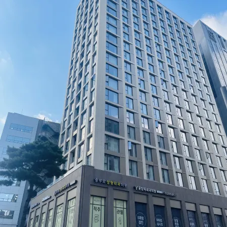 villiv Inn-The City Namsan Отели рядом с достопримечательностью «Станция метро Chungmuro»