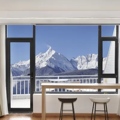 明珠拉卡雪山觀景酒店（飛來寺梅里雪山景區店） 鄰近飛來寺景區-1號觀景台的酒店
