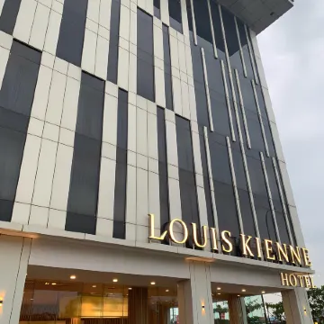 Louis Kienne Cikarang Hotel & Service Apartment