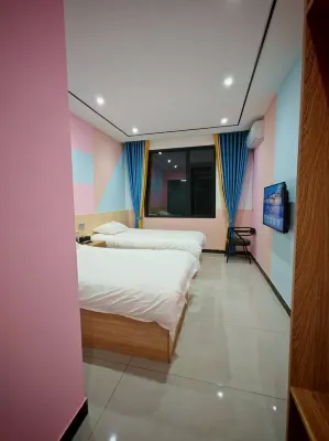Gulin Hongtu Hotel