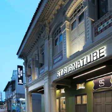 ST Signature Jalan Besar Отели рядом с достопримечательностью «Сингапурское колесо обозрения»