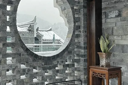 Mount Villa by T Residence