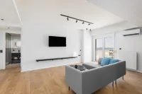 Celine by halu!, Apartments in the center
