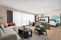 梅州梅江財盛中心希爾頓歡朋酒店 鄰近動美力健身體育用品系列（泰鴻安全文明小區店）的酒店