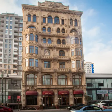 Ayf Palace