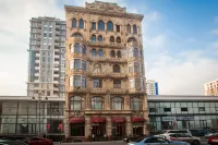 Ayf Palace