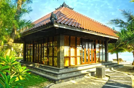 Palm Beach Resort Jepara Отели в г. Mlonggo