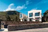 Yuanshe Yitian Light Luxury Family-friendly Holiday Hotel