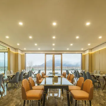 Elong Anyue Hotel (Nyingchi Xueyu Jiangnan Niyanghe Scenic Area)