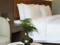 Mile Shiyue Boya Hot Spring Hotel ((Huquan Ecological Garden Huquan Banshan Hot Spring Shop)) Hotels in Mile City