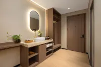 Weihongxing Hotel (Xinhong Square Branch, Yuanzhou Town, Boluo County, Huizhou)