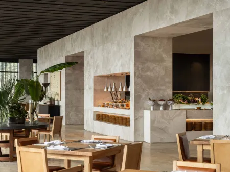 Eterna Venue Resort Jingmai Отели рядом с достопримечательностью «Cypress View Manor»