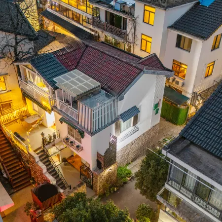 Hangzhou Yueshu Homestay (Xihu Zhejiang University) Отели рядом с достопримечательностью «Цюйюаньфэнхэ»
