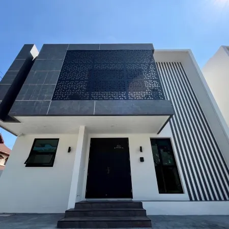 Hidden Space Private Pool Villa Bangsaen(HS3)