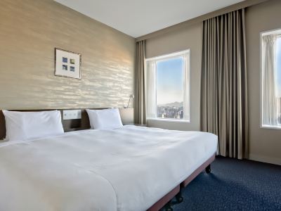 デラックスキング 三井ガーデンホテル広島の写真