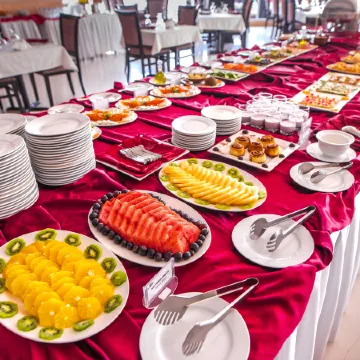 Royal Beach Hotel & Resort