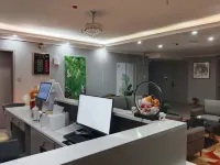 Kashgar Qianluyuan BusinessHotel - Vuoristonäköala
