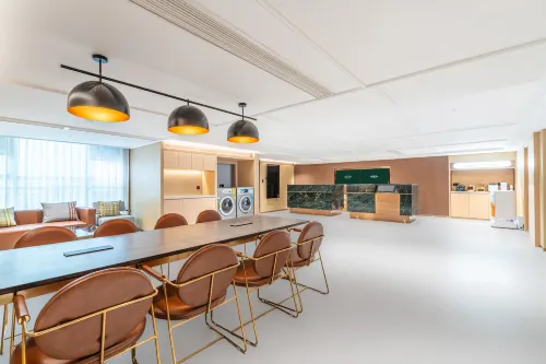 City Comfort Premier Hotel (Leshan Zhanggong Bridge Gourmet Street)