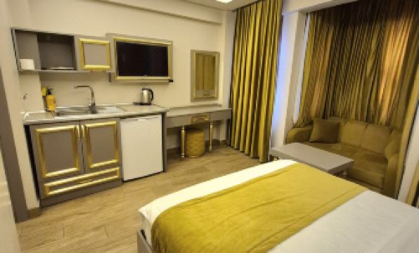 Taksim la Marino Hotel