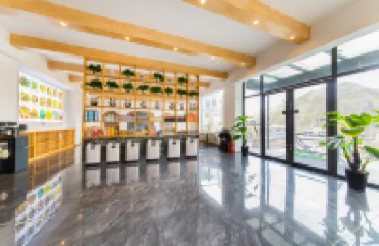 Kangding Qiuming Shanshe Homestay