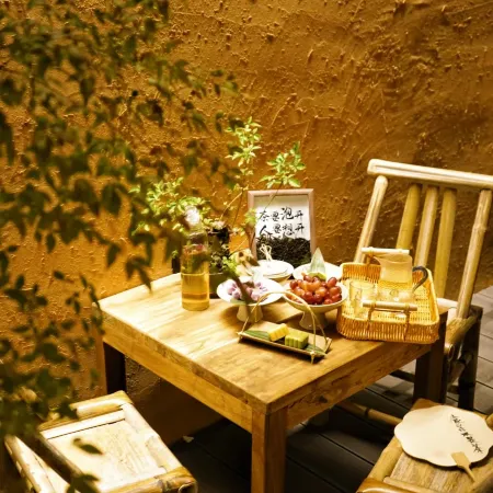 Zi Yun Ge Light Luxury Smart Homestay (West Lake Branch)