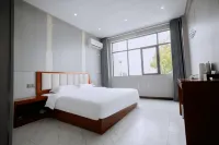 Yuejiyuan Hotel (Huayi Roundabout)