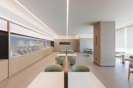 JI Hotel (Lingao Jiangbei Road) Отели рядом с достопримечательностью «Lingao Confucian Temple»