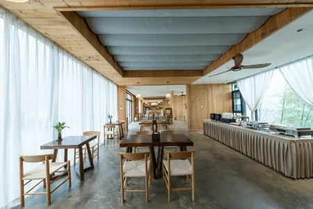 Songji Natural Forest Resort Отели рядом с достопримечательностью «Gui'an Ocean World»