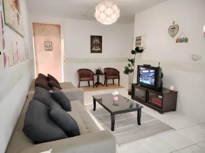 Natol Homestay- Kuching Home Penthouse Airport Road