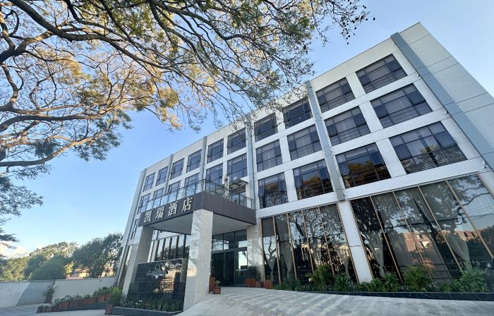 Carrey Hotel