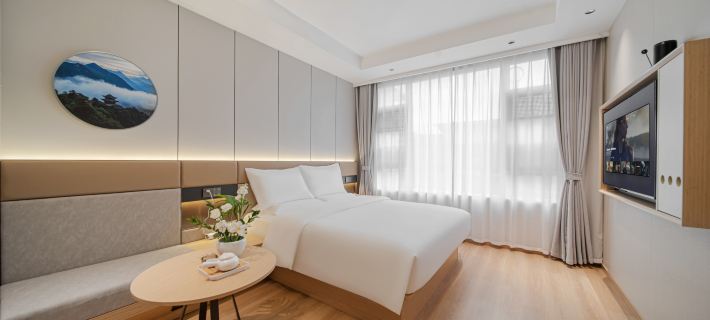 Emei Mountain Pengyue Private Soup Vacation Stay โรงแรมในเอ๋อเหม่ยซาน