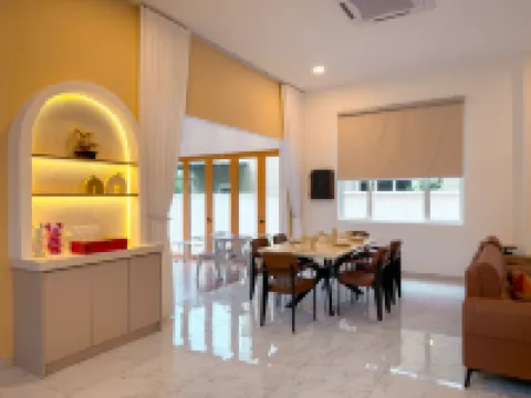 Aesthetic Muji Pool Villa in Ipoh | 5BR 24Pax