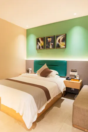 Wanyang Light Luxury Apartment (Bus Station) Отели рядом с достопримечательностью «Pingnanxian Caifu Square»