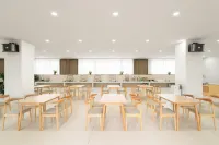 Pushu Four Seasons Hotel (Gufu Street)