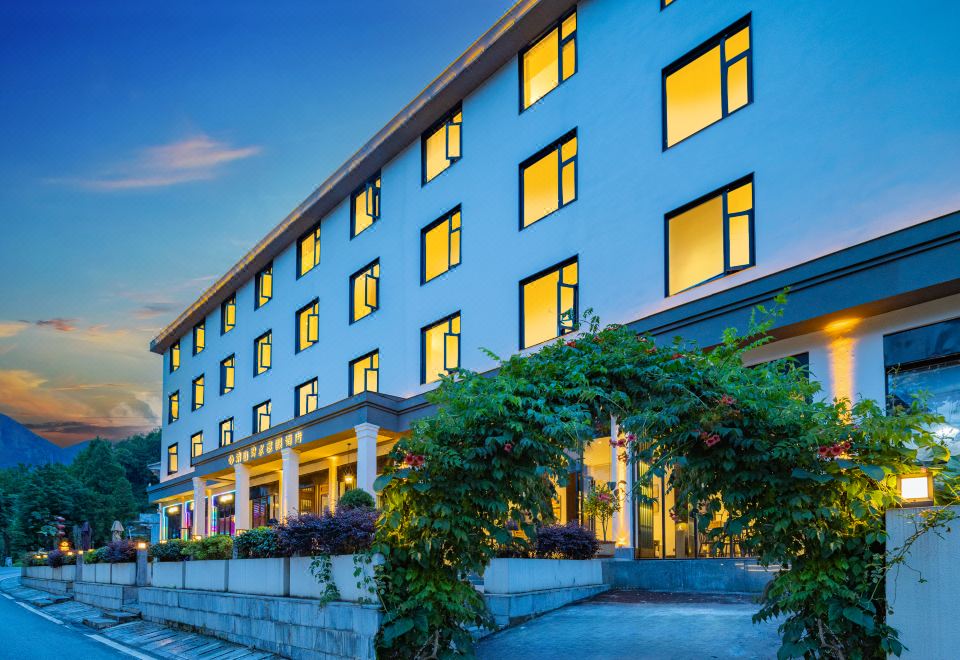 hotel overview picture