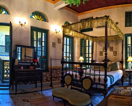 강변에서 바라본 노을