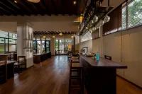 Tengchong Dongpo Song's Aesthetic Hot Spring Hotel (Heshun Ancient Town Branch) - Bar
