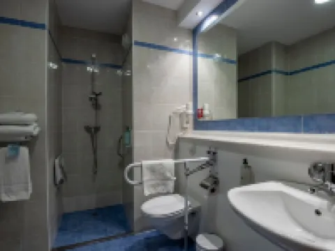 Travelodge Alicante Puerto โรงแรมในอลิกานเต