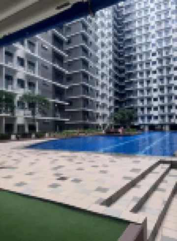 Staycation at Shore by Layandy