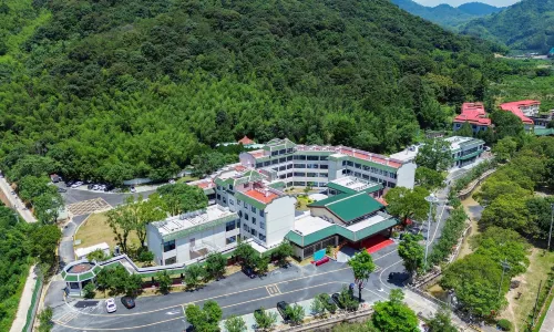 Pinghe Yangsheng Mountain Villa