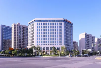 Shanghai Hongqiao Kew Green Hotel (National Exhibition and Convention Center)