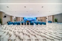 LUXEMON GEM HOTEL - Business