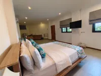 TRIPLE 888 SUITES - balcony