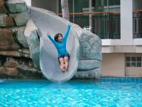 Welcome World Beachfront Resort Pattaya - Family Friendly Hotel in zona Hat Dongtan