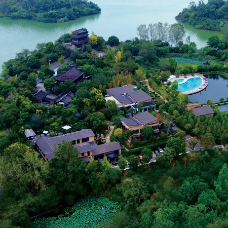 Baling Yonghu Manor (Dongting Lake China Panda Garden)