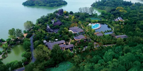 Baling Yonghu Manor (Dongting Lake China Panda Garden)